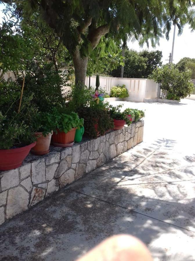 マルティナ・フランカ Trullo Della Rosaヴィラ エクステリア 写真